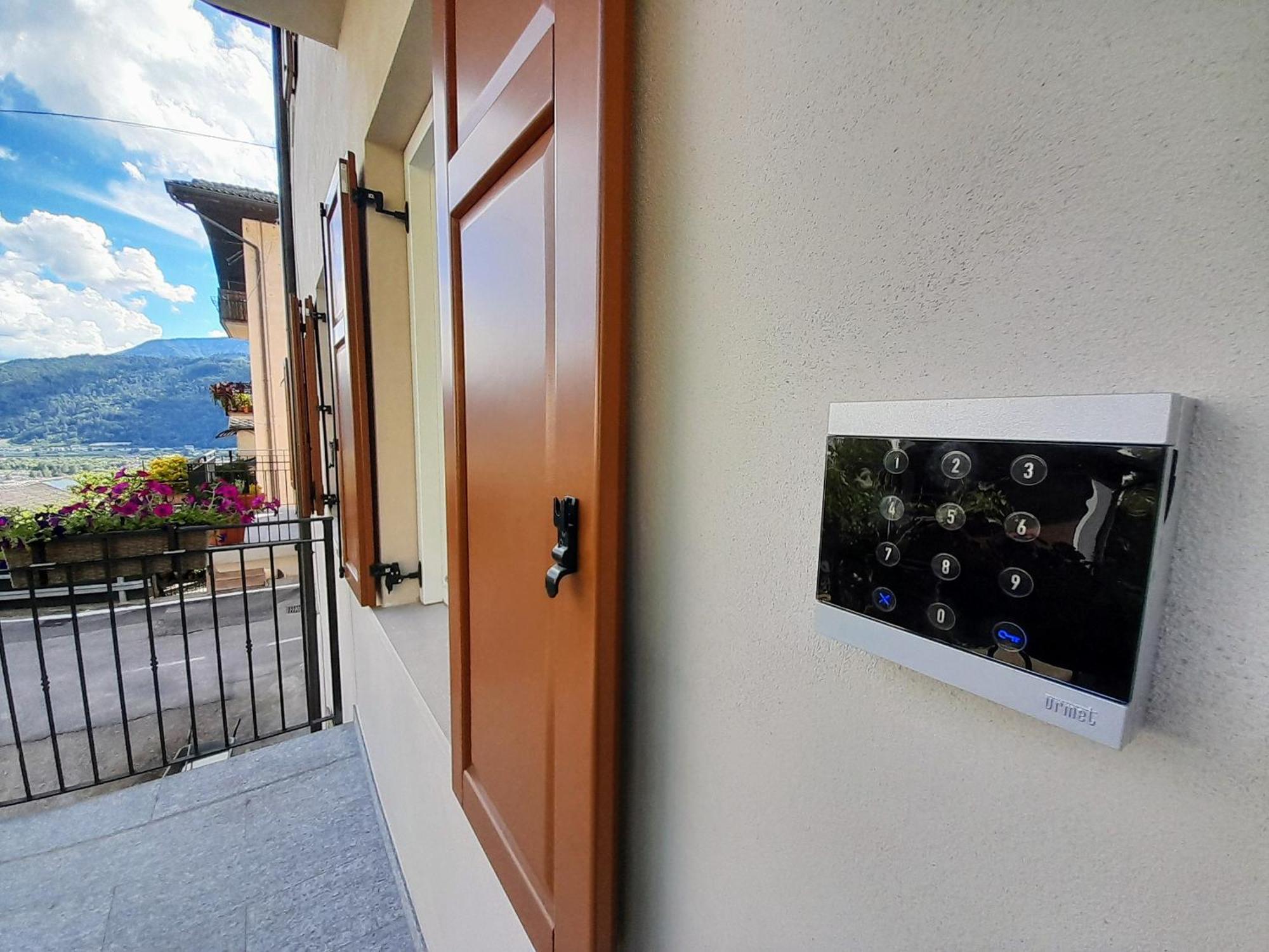 Apartamento Casa Rosanelli Tenna Exterior foto